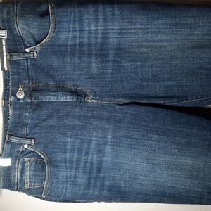 Chico’s The So Slimming Girlfriend Ankle Jeans NWT